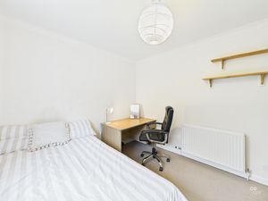 Photo 18- click for photo gallery